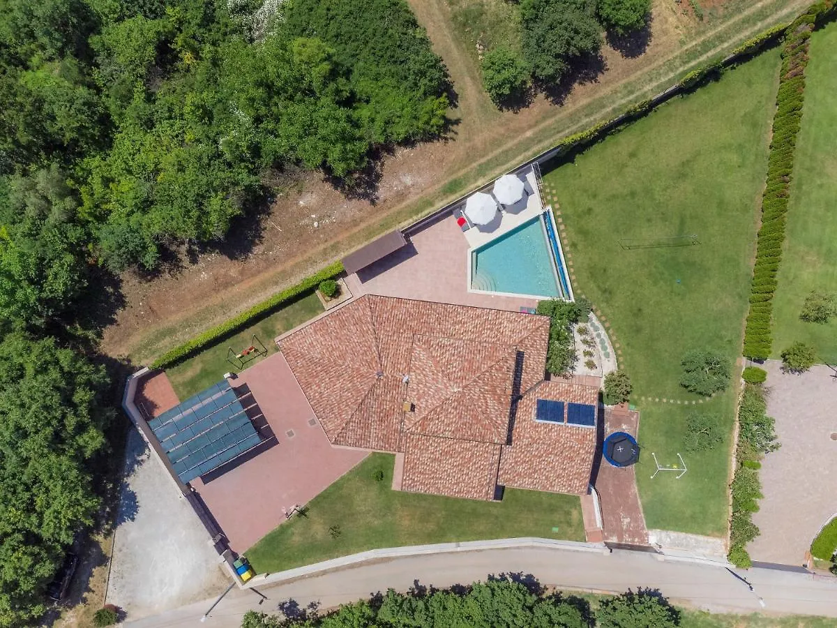 Šišan Holiday Home Andrea - Pul463 By Interhome