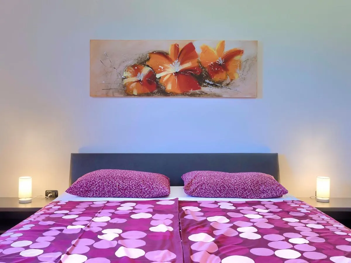 Holiday Home Andrea - Pul463 By Interhome Sisan