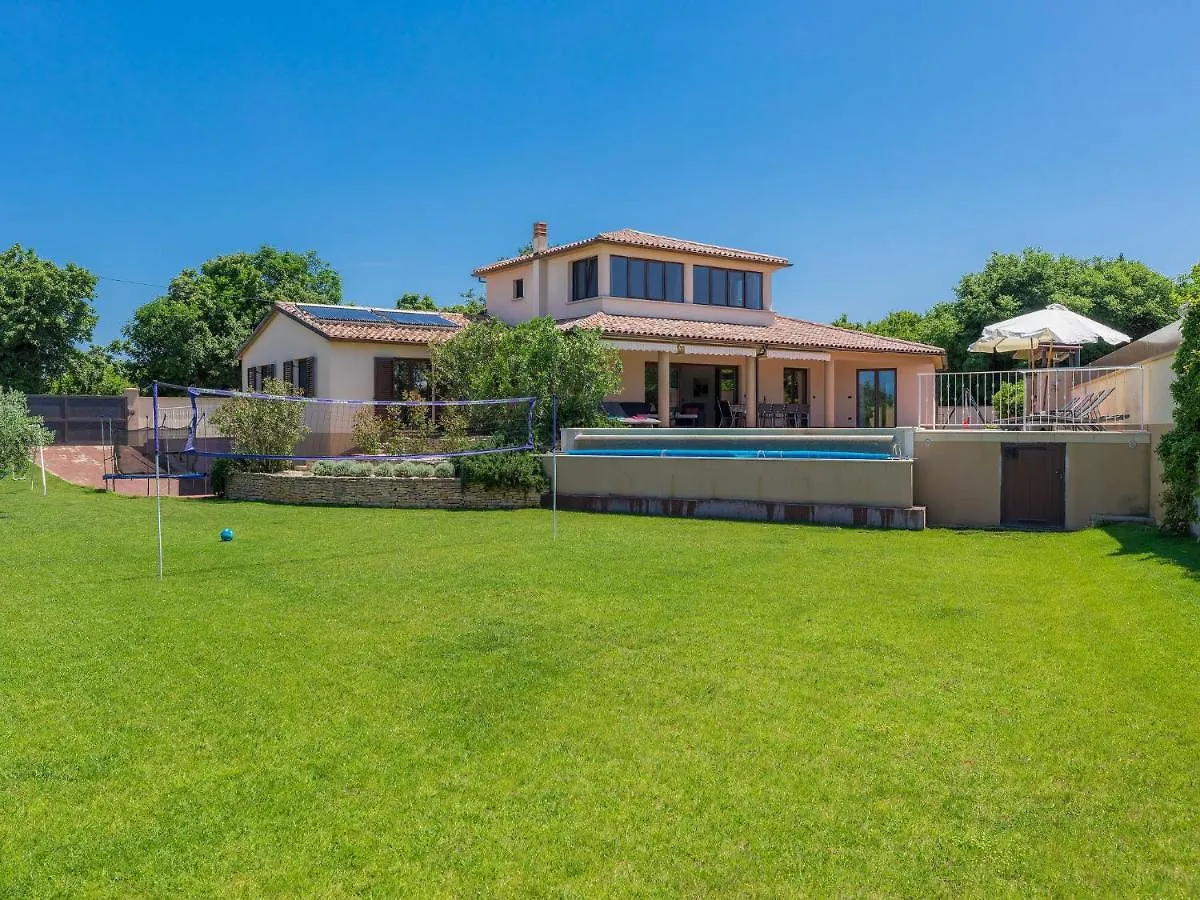 Šišan Holiday Home Andrea - Pul463 By Interhome