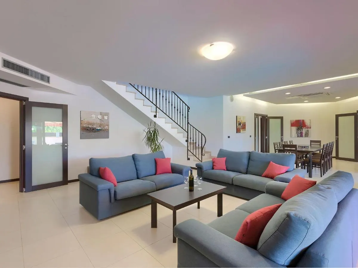 Holiday Home Andrea - Pul463 By Interhome Sisan