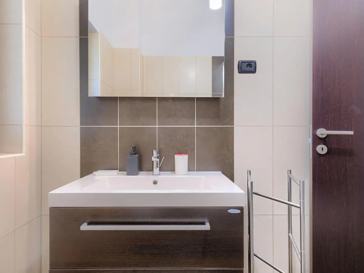 Šišan Holiday Home Andrea - Pul463 By Interhome