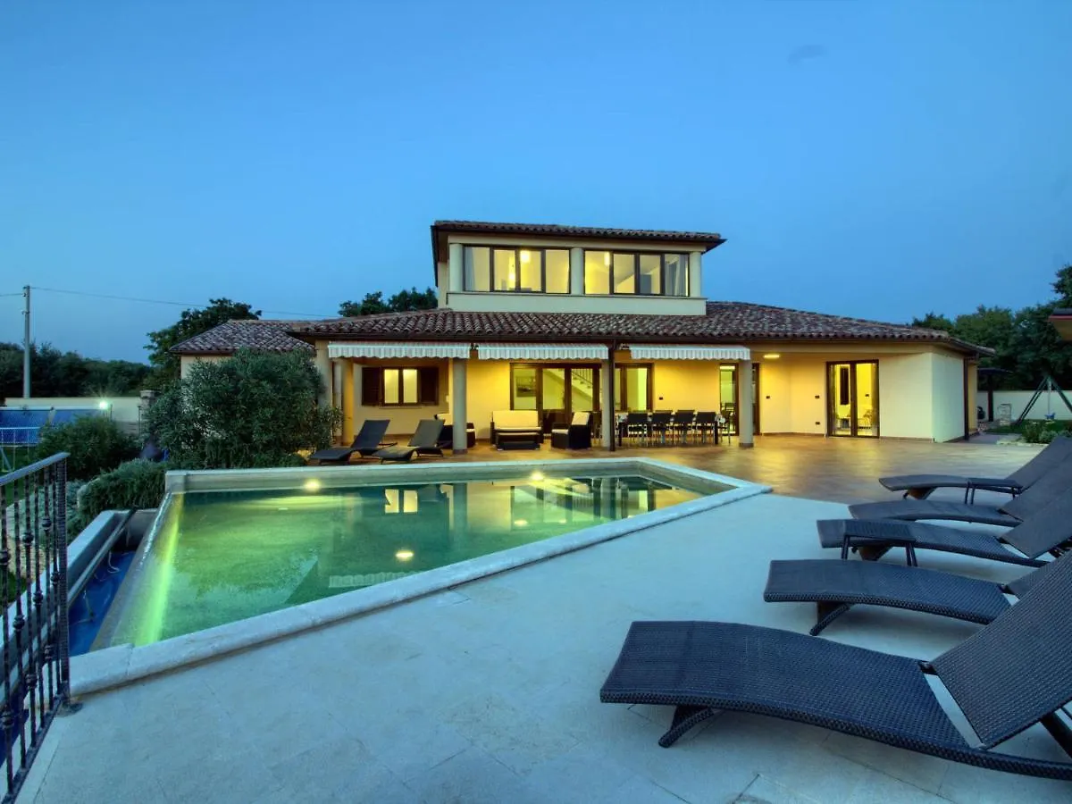 Holiday Home Andrea - Pul463 By Interhome Sisan Croatia